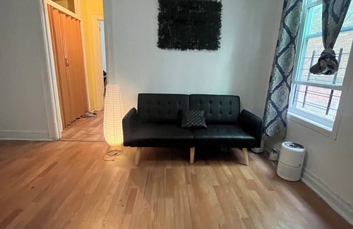 Queens Apartment | Cozy 2-bedroom apartment in amazing Queens with WiFi, AC