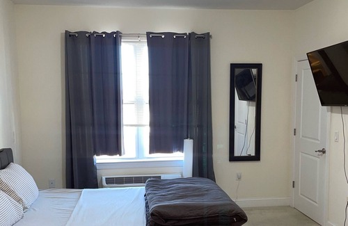 Bogota Apartment | Cozy 2 Bedroom Apt/Near bus station to NYC and 5 min. to HUMC