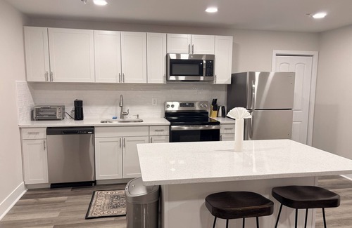 Waldorf Apartment | Cozy 2-bedroom basement apartment in White Plains with private entrance