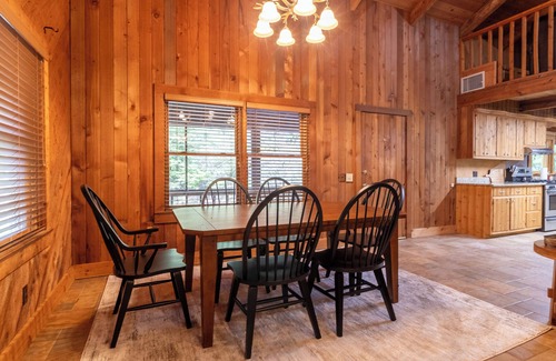 Chatsworth Cabin | Cozy 2-bedroom cabin in charming Chatsworth, Georgia
