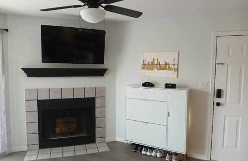 St. Petersburg - Clearwater Condo | Cozy 2-bedroom condo with AC, fitness room & Pool in welcoming St. Petersburg