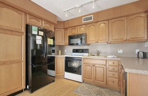 Myrtle Beach Condo | Cozy 2-bedroom condo, Ocean front! Top Floor! in fabulous Myrtle Beach resort