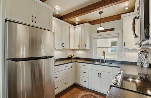 Gilford Condo | Cozy 2-bedroom condo in welcoming Gilford with AC