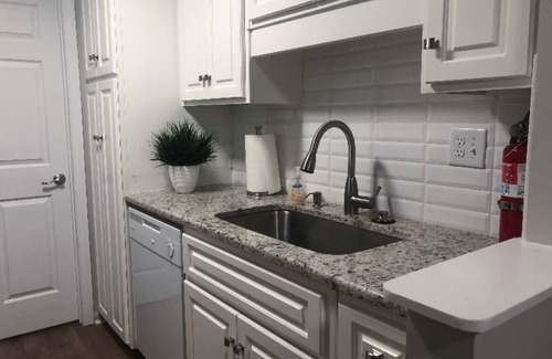 Augusta Condo | Cozy 2-bedroom condo with WiFi, AC very close to Golf!