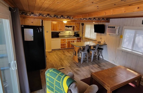 Shawano Cottage | Cozy 2-bedroom Cottage - Trail access to Loon Lake