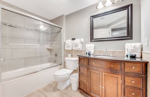 Daytona Beach Resort | Cozy 2-Bedroom Deluxe Suite in Beautiful Daytona Beach!