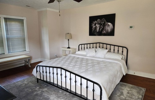 New Kent Other | Cozy 2-bedroom farmhouse on 12 acres in New Kent County just 7 miles off of I64