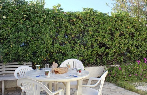 Port-la-Nouvelle House | Cozy 2-Bedroom House, 150m from Beach, Terrace, and Parking