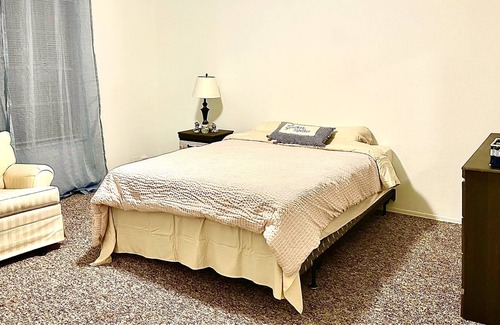 Metairie House | Cozy 2 bedroom house in quiet neighborhood