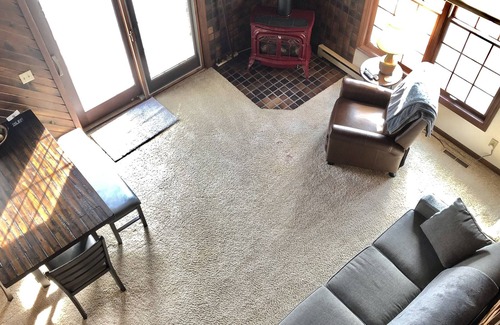 Vernon County Cabin | Cozy 2 bedroom loft cabin w/ gas fireplace, large deck, & plentiful boat parking