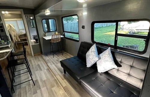 Baytown House | Cozy 2-bedroom mobile home in lovely Baytown with AC