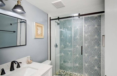 Hutchinson Island South Condo | Cozy 2-bedroom oceanfront condo with WiFi, AC in serene Jensen Beach