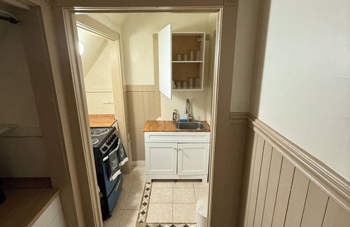 Long Island Apartment | Cozy 2 bedroom retreat in long island