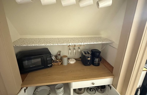 Long Island Apartment | Cozy 2 bedroom retreat in long island