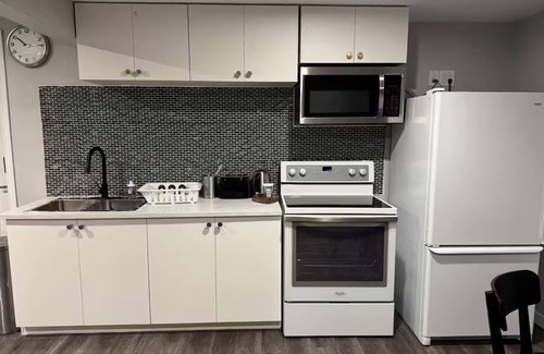 Northwest Edmonton House | Cozy 2-Bedroom Retreat in North Edmonton