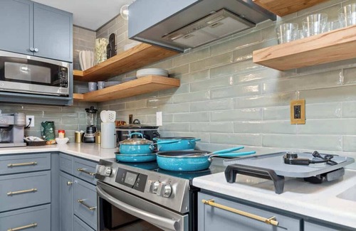 Northeast Pensacola Apartment | Cozy- 2 bedroom stay in Pensacola