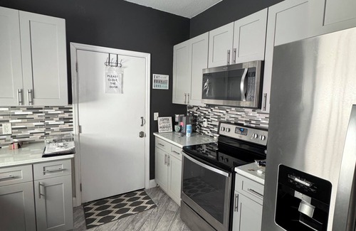 Port Canaveral House | Cozy 2-bedroom townhome in Cape Canaveral close to port and beach