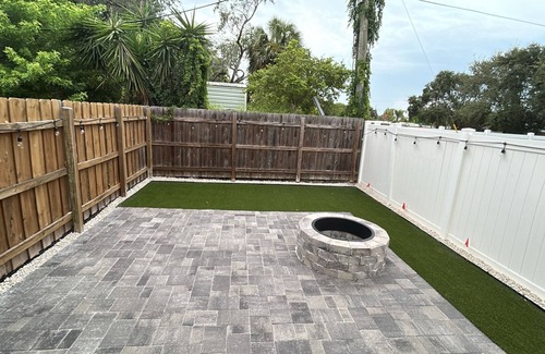Port Canaveral House | Cozy 2-bedroom townhome in Cape Canaveral close to port and beach