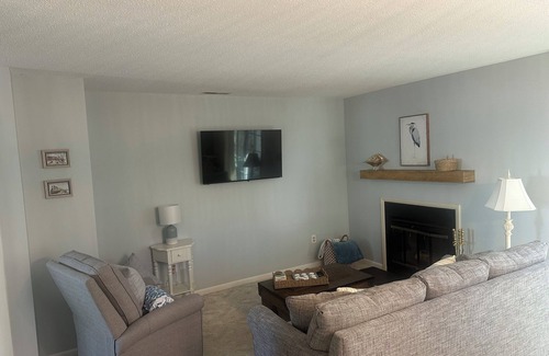 Bethany Beach House | Cozy 2-bedroom townhome in charming Bethany Beach with AC, WiFi, community pool
