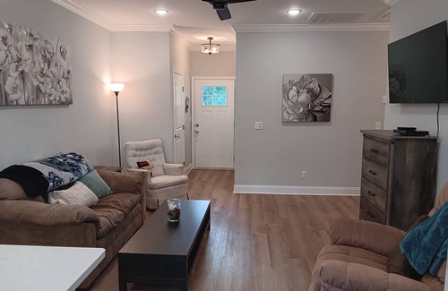 Cleveland House | Cozy 2-bedroom townhome near shopping, churches, and the outdoors