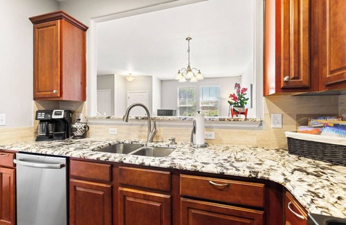 Monument House | Cozy 2-bedroom townhome in pleasant Monument with AC