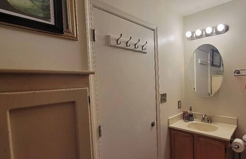 Elkton House | Cozy 2-bedroom townhome in charming Elkton