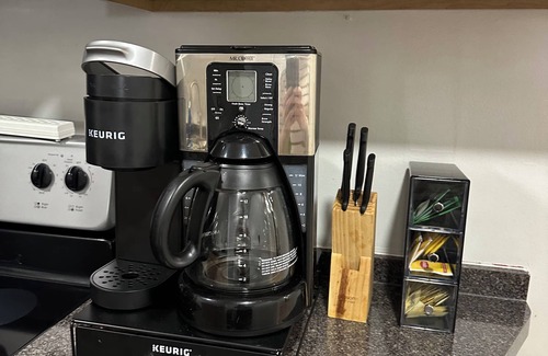 Farmington Hills Apartment | Cozy 2 bedrooms