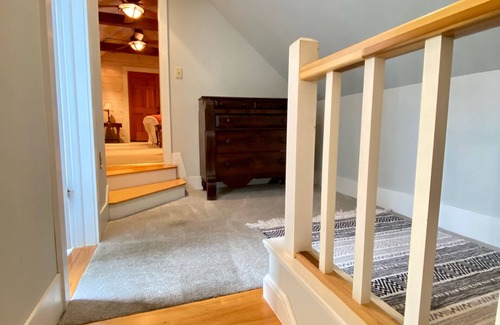 Walpole Apartment | Cozy 2 BR Apartment in Quaint New England Town