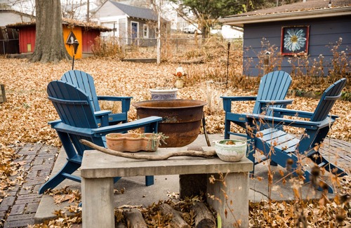 Des Moines House | Cozy 2 BR Bungalow 5 Min from Downtown DSM