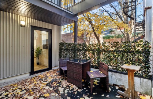 Downtown Montreal Apartment | Cozy 2 floors 2 bed Loft in AAA location Downtown Montreal