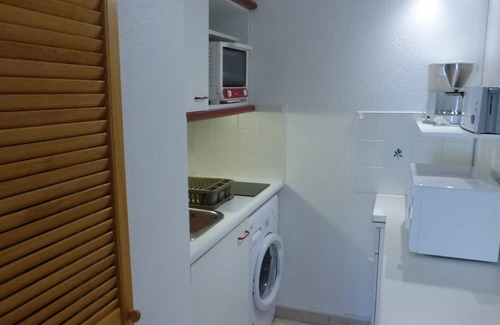 Saint-Hilaire-de-Riez Apartment | Cozy 2-Room Apartment Near Beach with Garden Terrace and Garage, Saint-Hilaire-de-Riez