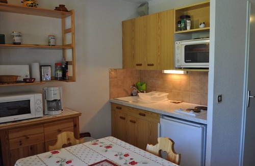 Abondance Apartment | Cozy 2-room Apartment with Balcony, Quiet Location, Near Slopes in Abondance, France