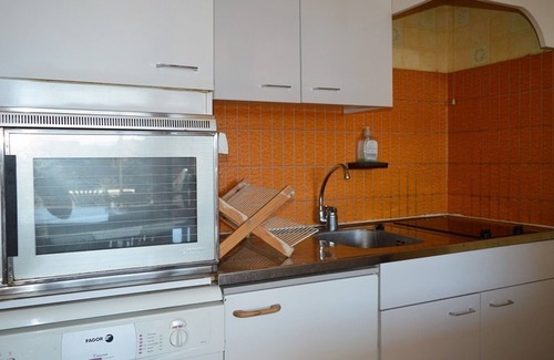 Bolquere Apartment | Cozy 2-Room Apartment for 6 with Terrace, Elevator, and Pet-Friendly in Bolquère