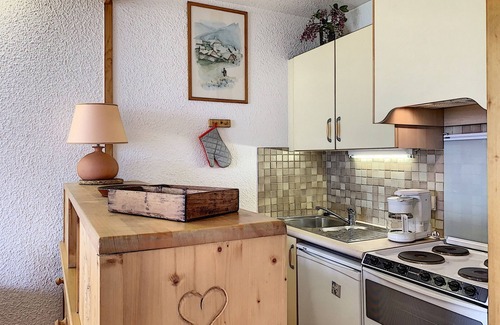Combloux Apartment | Cozy 2 rooms + studio in Combloux center with parking