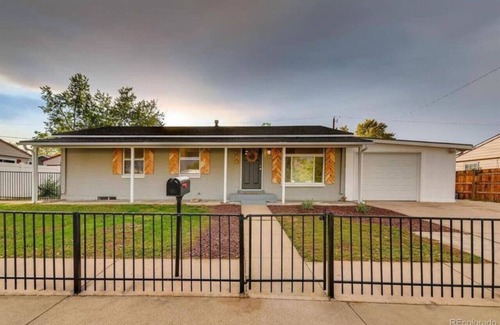 Berkley Apartment | Cozy 2bd |10 min to Downtown Denver | Fast Wifi