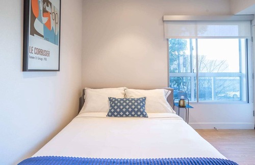 West Los Angeles Apartment | Cozy 2bd in Prime Sawtelle Location w/Washer/dryer inside!