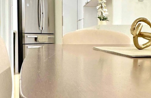 Brickell Condo | Cozy 2BR, 2B Apt, 4min to Brickell City Center