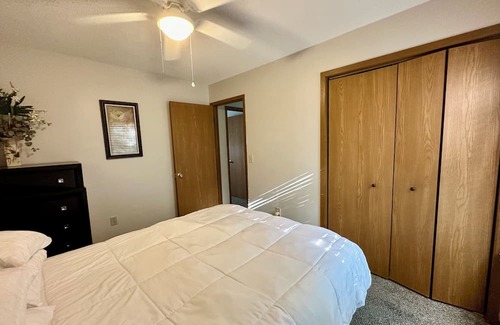 St. Robert House | Cozy 2BR: 5 Min to Fort Leonard Wood