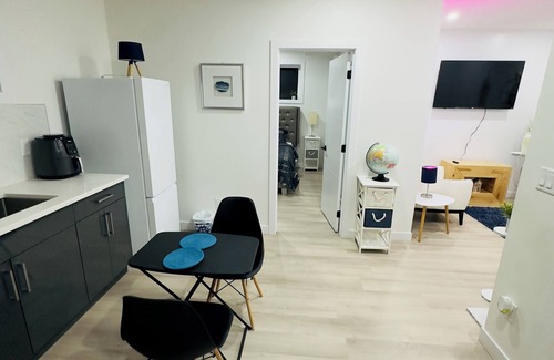 Southeast Edmonton Apartment | Cozy, 2BR apt., fully furnished!