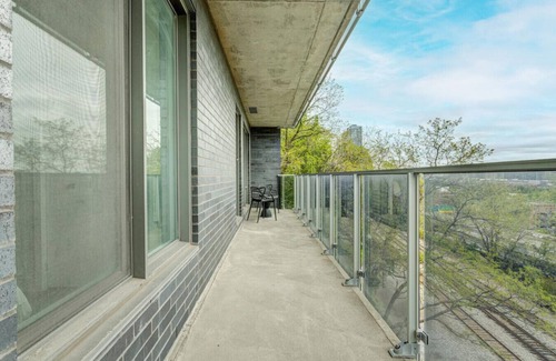 Little Burgundy Apartment | Cozy 2BR Apt with Patio and Prime Spot Near Metro