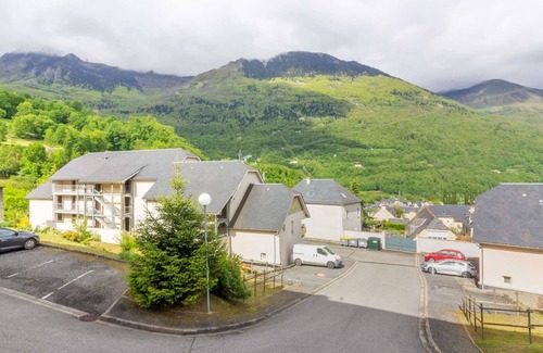 Luz-Saint-Sauveur Apartment | Cozy 2BR Cabin with Pool, Balcony, and WiFi in Luz-Saint-Sauveur