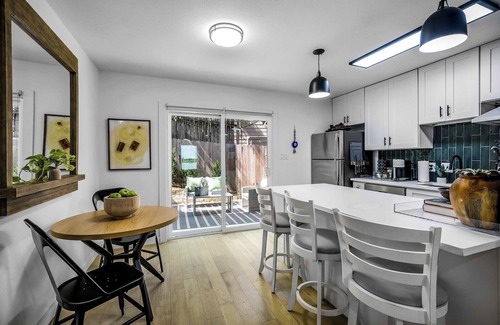 South Lamar Condo | Cozy 2BR Condo in Vibrant SoLa