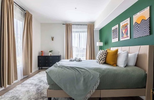 Marina del Rey Bed & Breakfast | Cozy 2BR Escape in MarinaDelRey!Free Parking&Pool