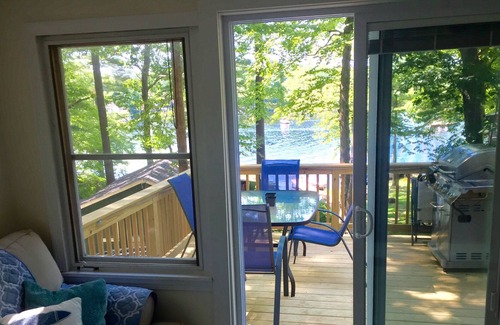 Graniteville House | Cozy, 2BR lake-side retreat and outdoor oasis