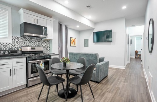 Garden Court Apartment | Cozy 2BR Loft 2nd Floor Retreat/The Loft@Cedar Park Philadelphia