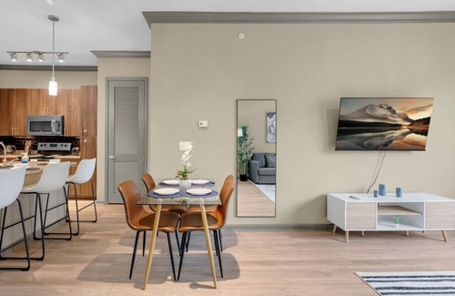 Brady Arts District Apartment | Cozy 2BR Near BOK Center - Gym, Pool, Pet Friendly