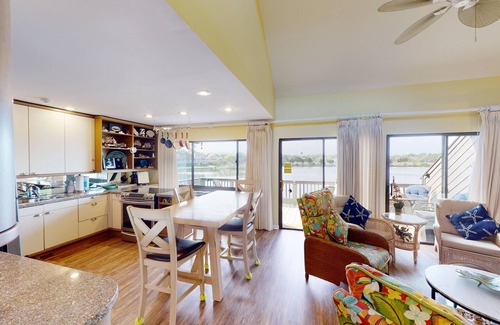 Litchfield by the Sea Villa | Cozy 2BR Villa by Litchfield Beach - Heron Marsh