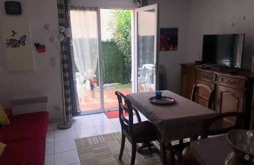 Torreilles Villa | Cozy 2BR Villa for 6 with AC, Near Beach - Torreilles