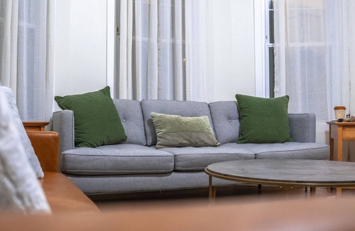 Medford Apartment | Cozy 2BR-Walk to Tufts & Green Line, Near Boston!