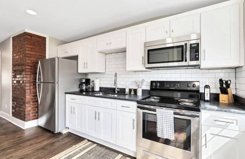 Germantown House | Cozy 2nd-Floor Home | Prime Location Bourbon Trail